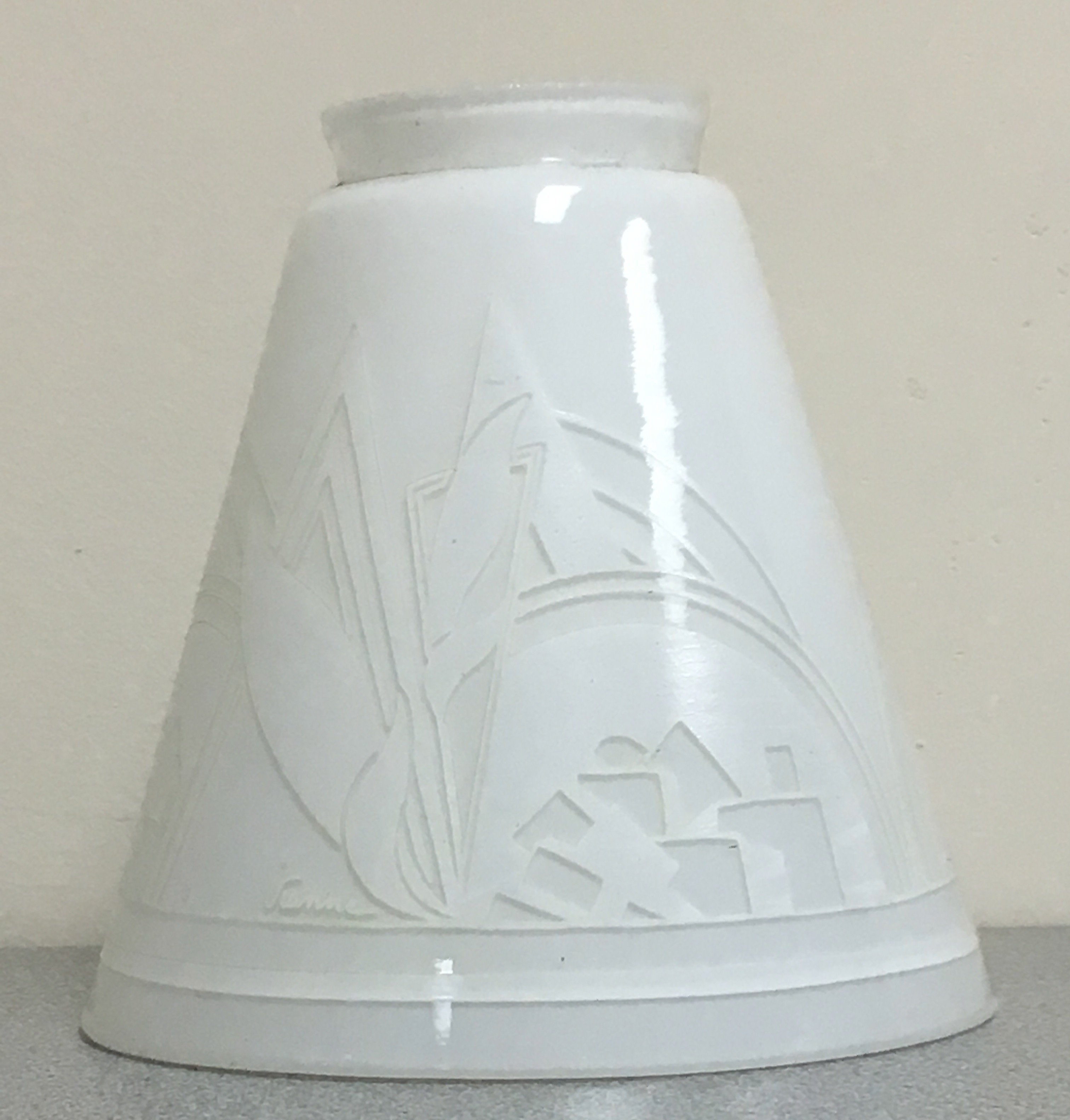 Vianne Cased Opal Art Deco 5" Cone-286